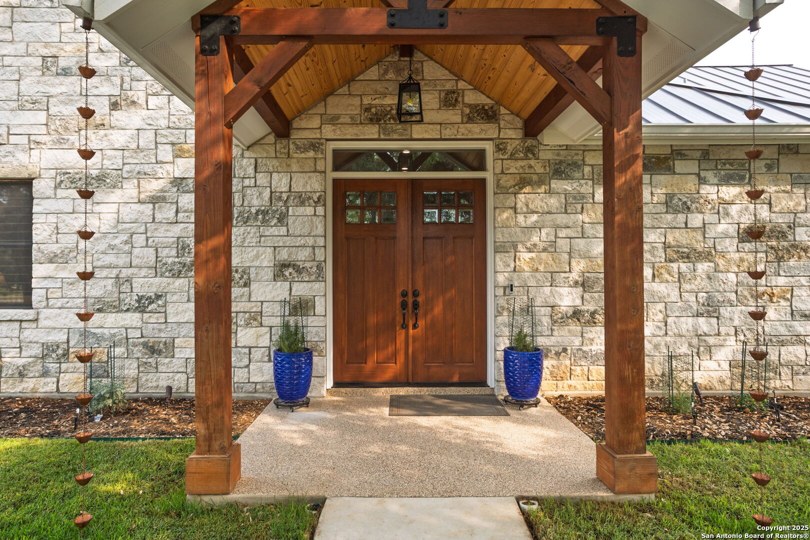 1133 Horseshoe Falls — photo