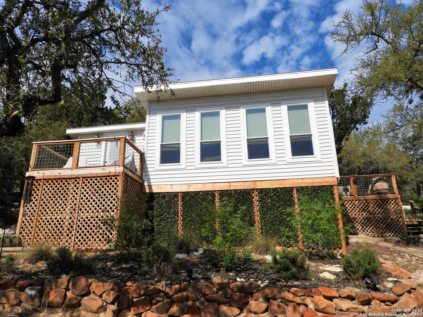 171 Sunset Drive — photo