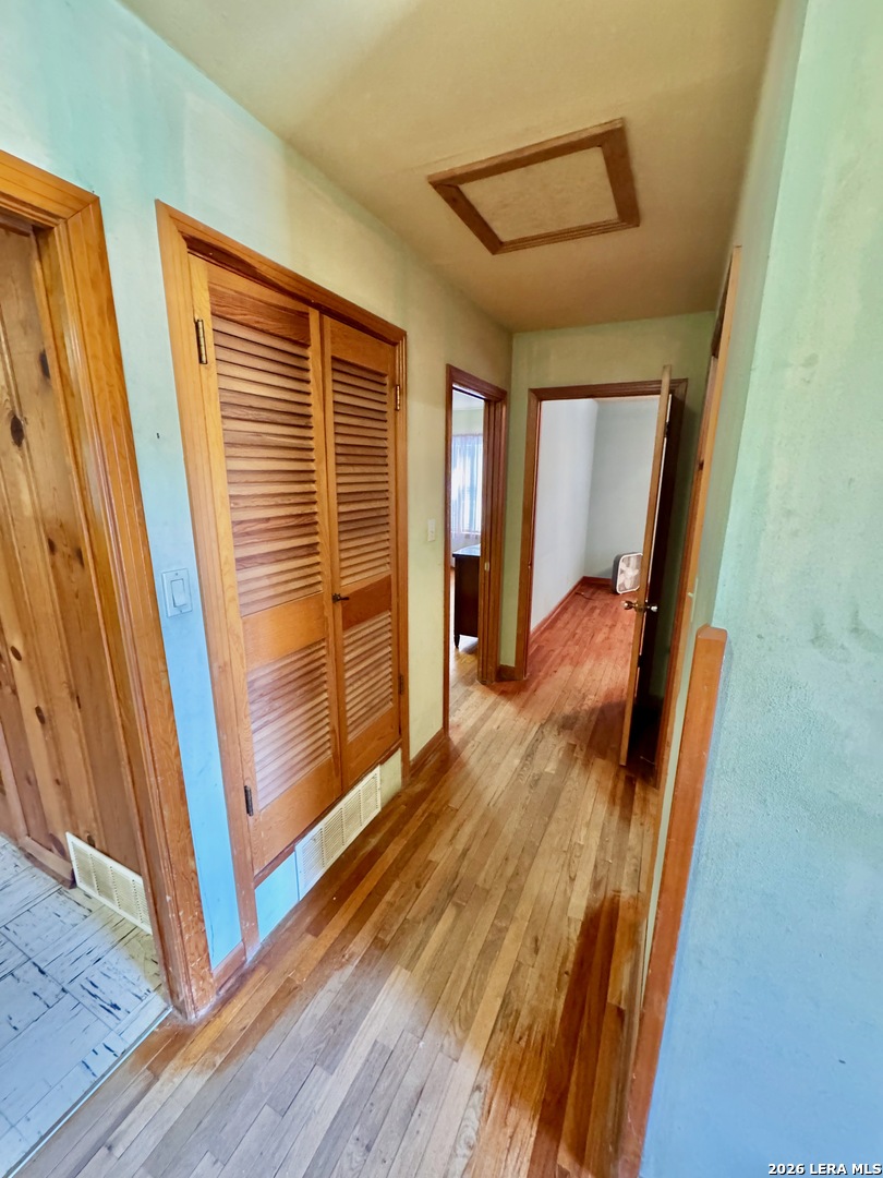 212 Patrick, Pleasanton, TX 78064 — photo 2