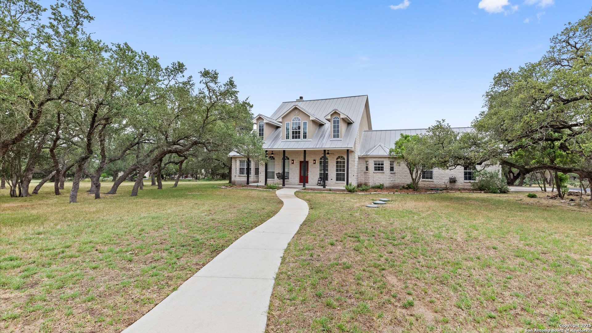 279 Pin Oak — photo