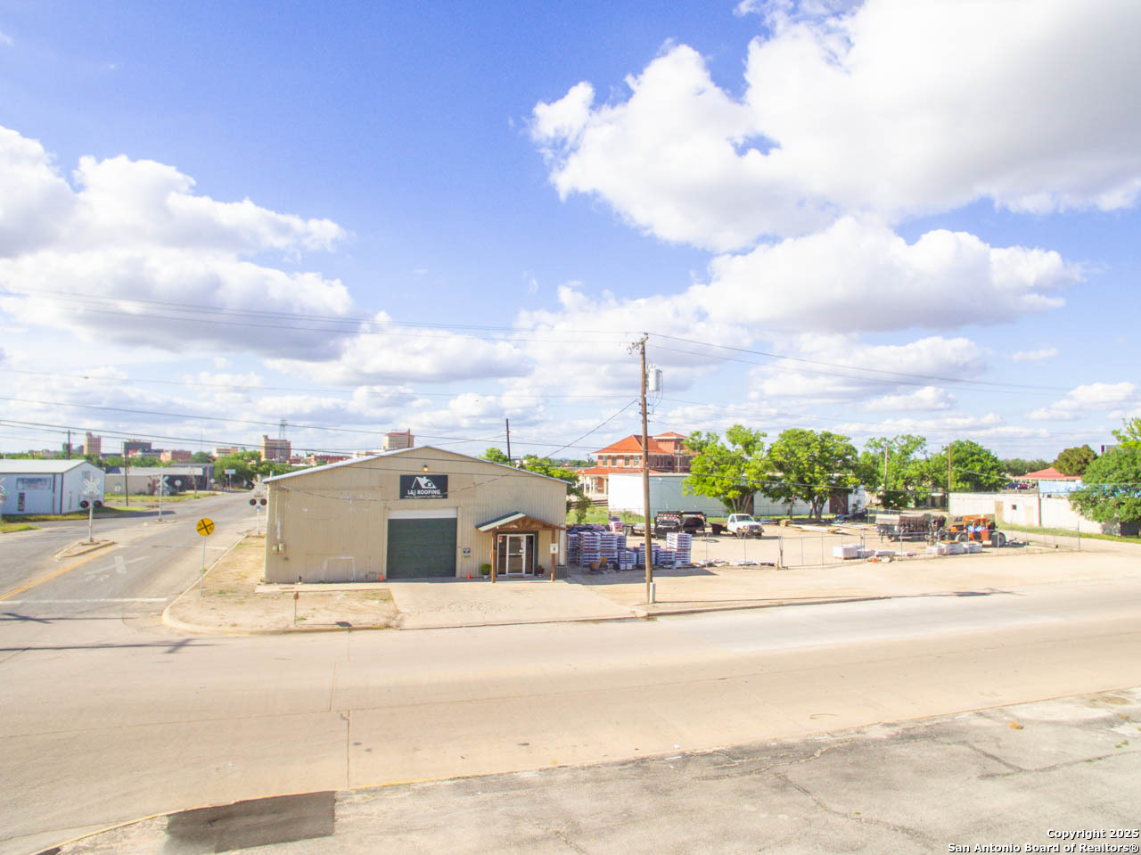 26 W Washington Drive — photo
