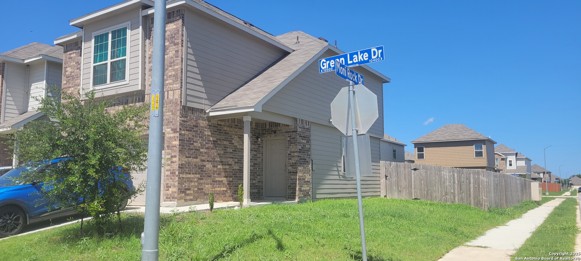 10505 Green Lake — photo