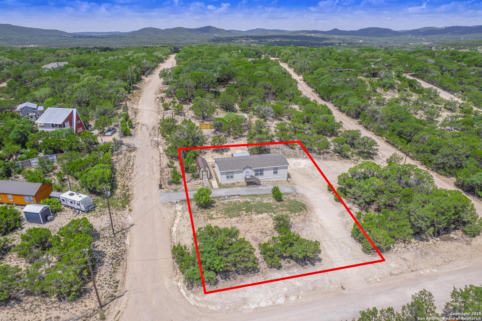385 Ridge Trail, Bandera, TX 78003 — photo 2