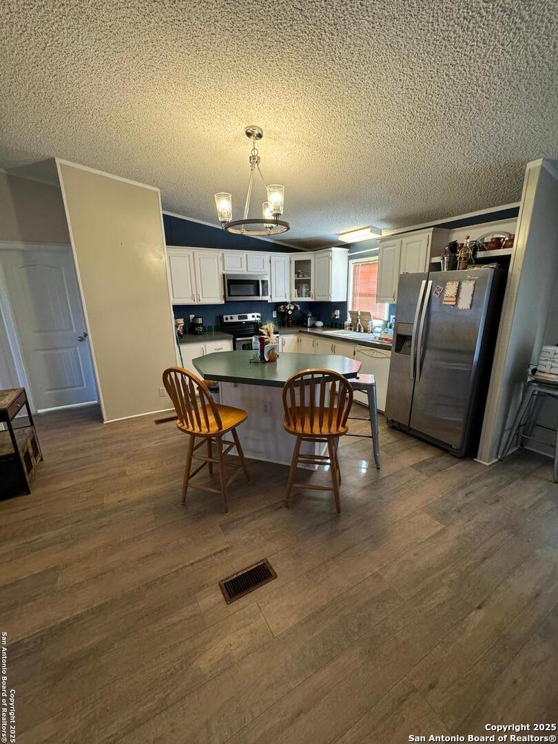 672 N Main Street, Cotulla, TX 78014 — photo 3
