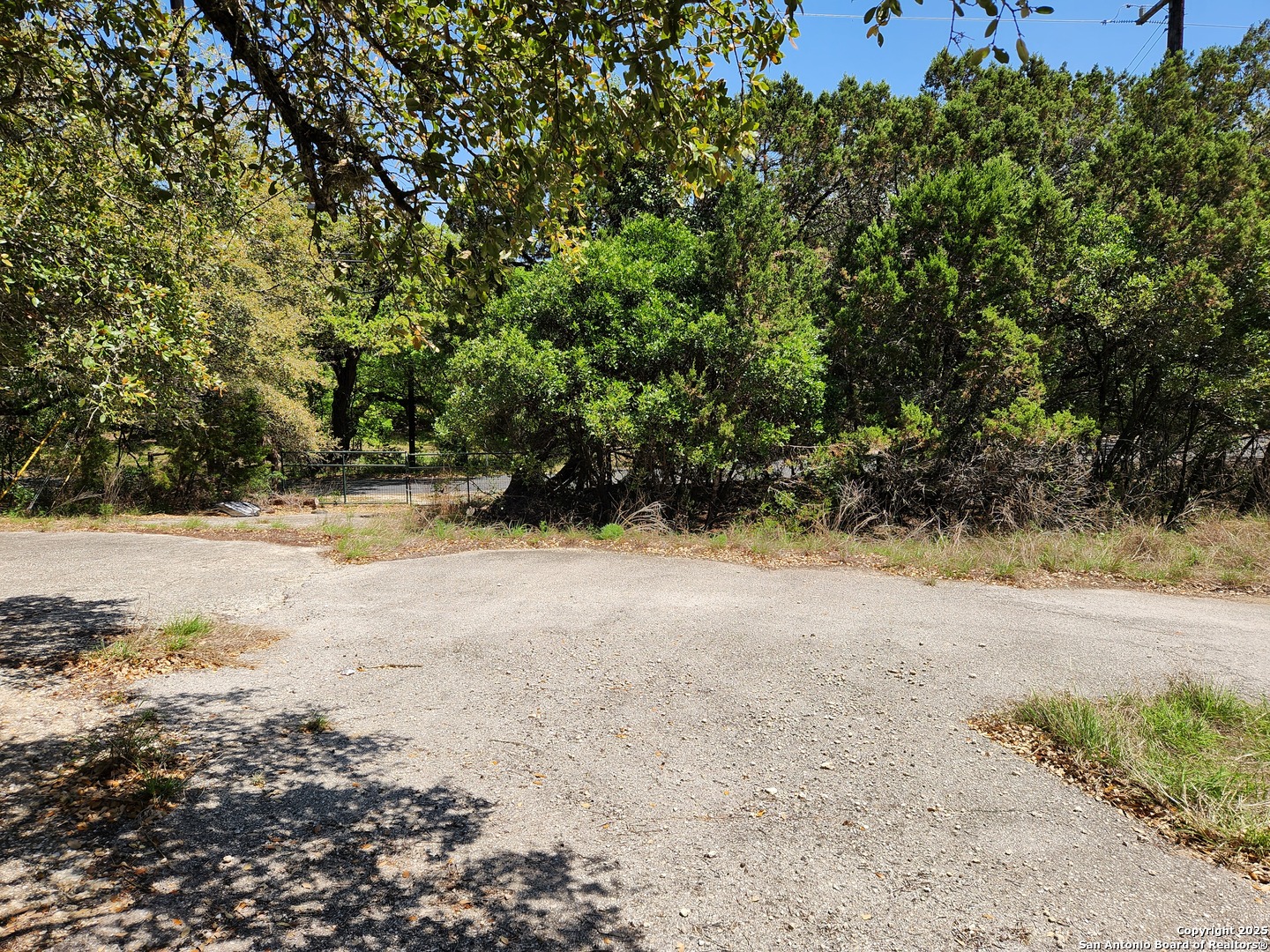 19225 scenic Loop, Helotes, TX 78023 — photo 3