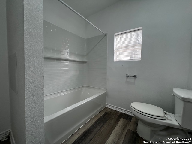 308 W Coker, Devine, TX 78016 — photo 3