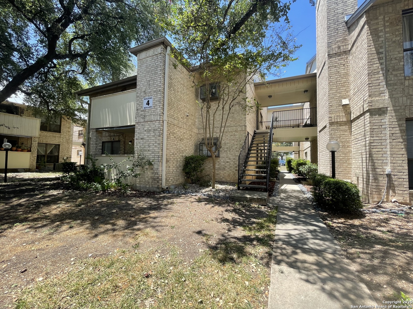 11843 Braesview 401 — photo