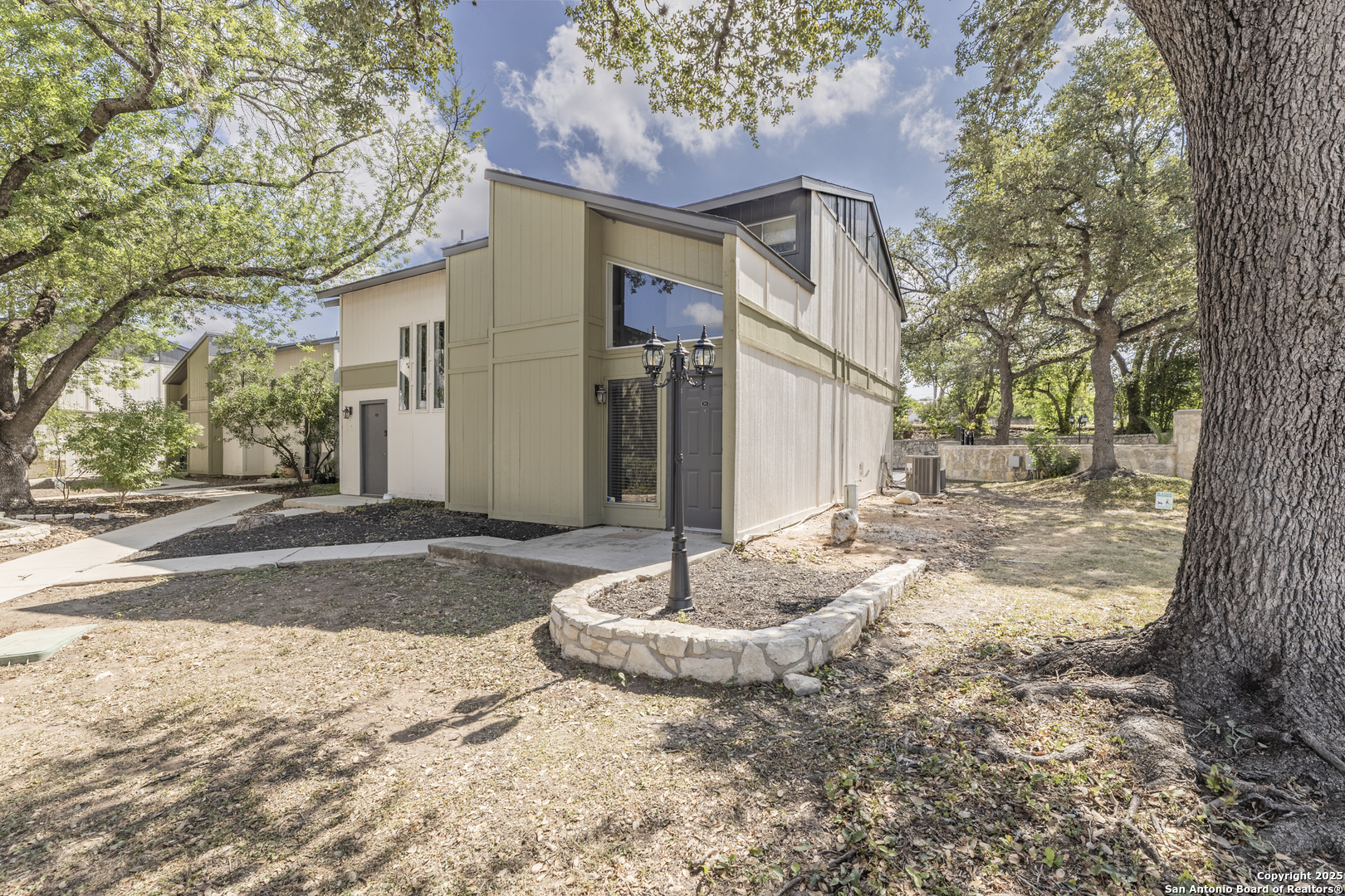 100 Lorenz 101 — photo