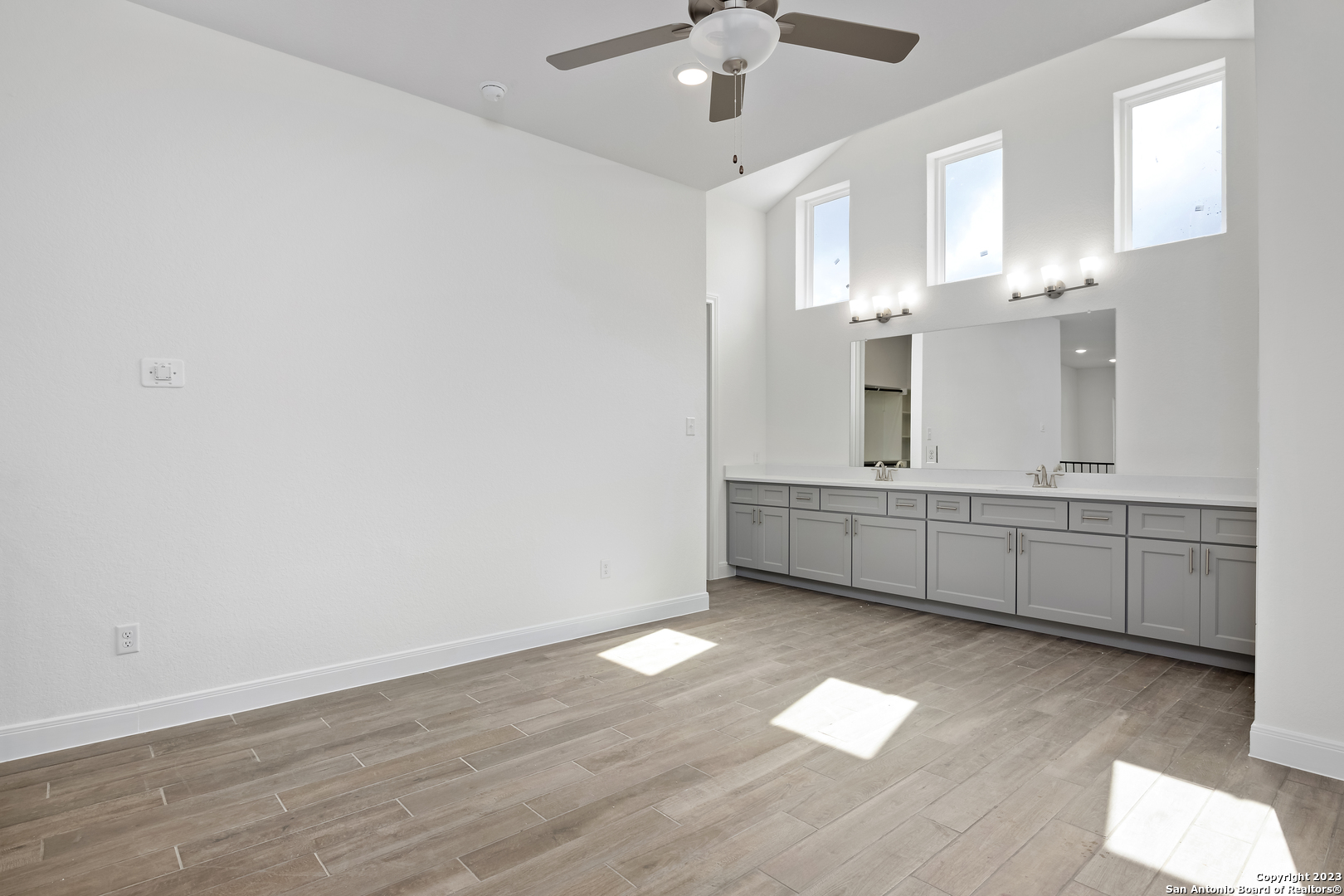 155 N Rip Ford Road #B, Spring Branch, TX 78070 — photo 3