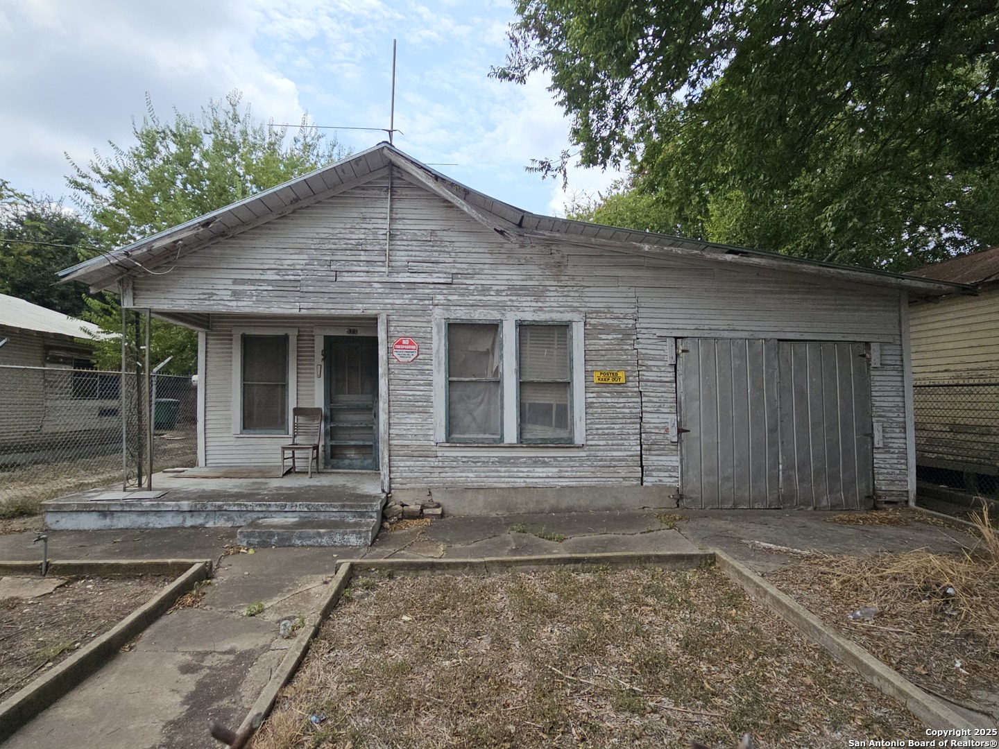 522 Torreon — photo