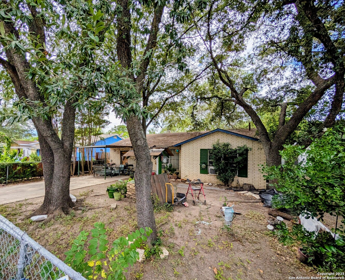 327 San Angelo — photo