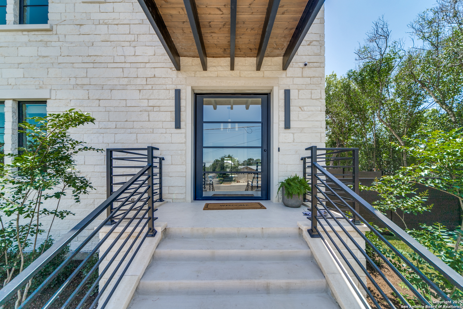 401 Oak Park Dr Unit B — photo