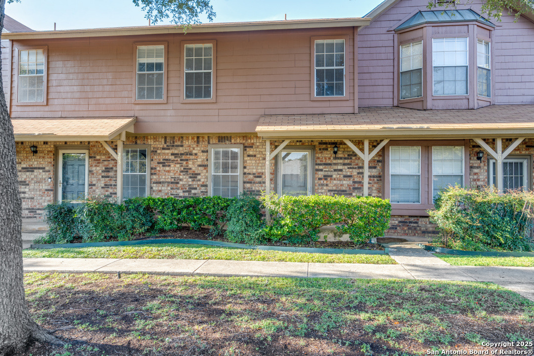 10254 Dover Ridge 204 — photo