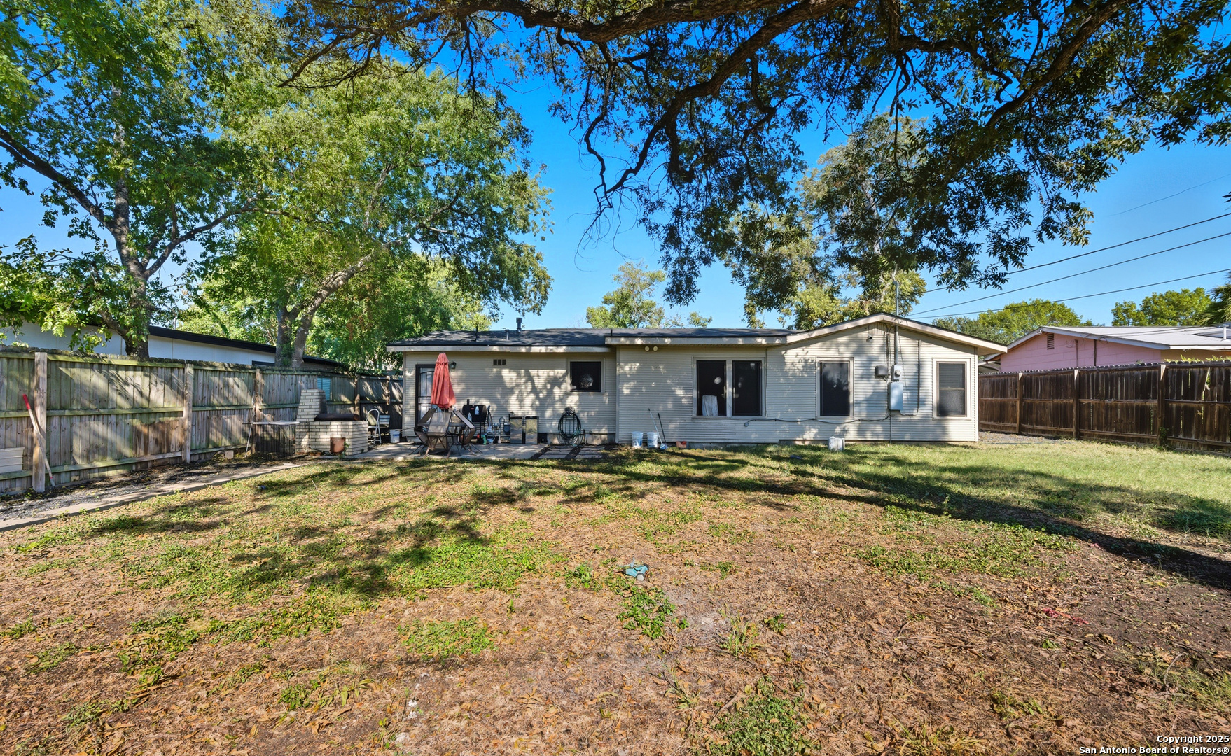118 Raleigh Place — photo