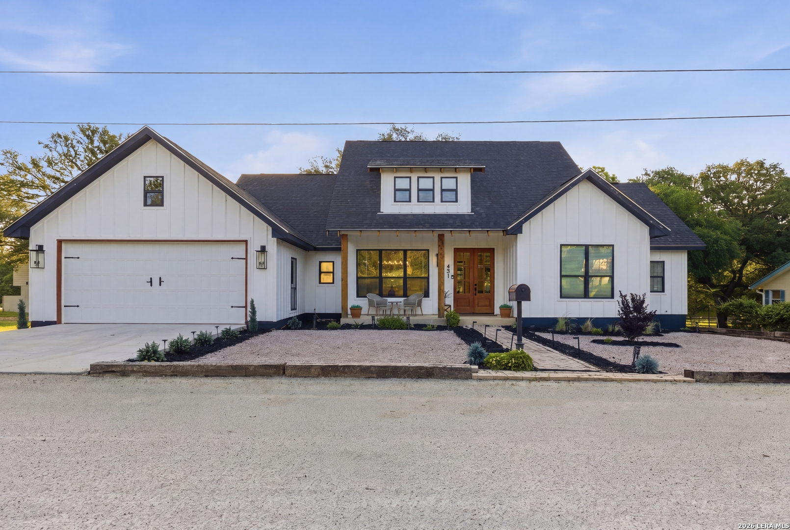451 Legion Loop — photo