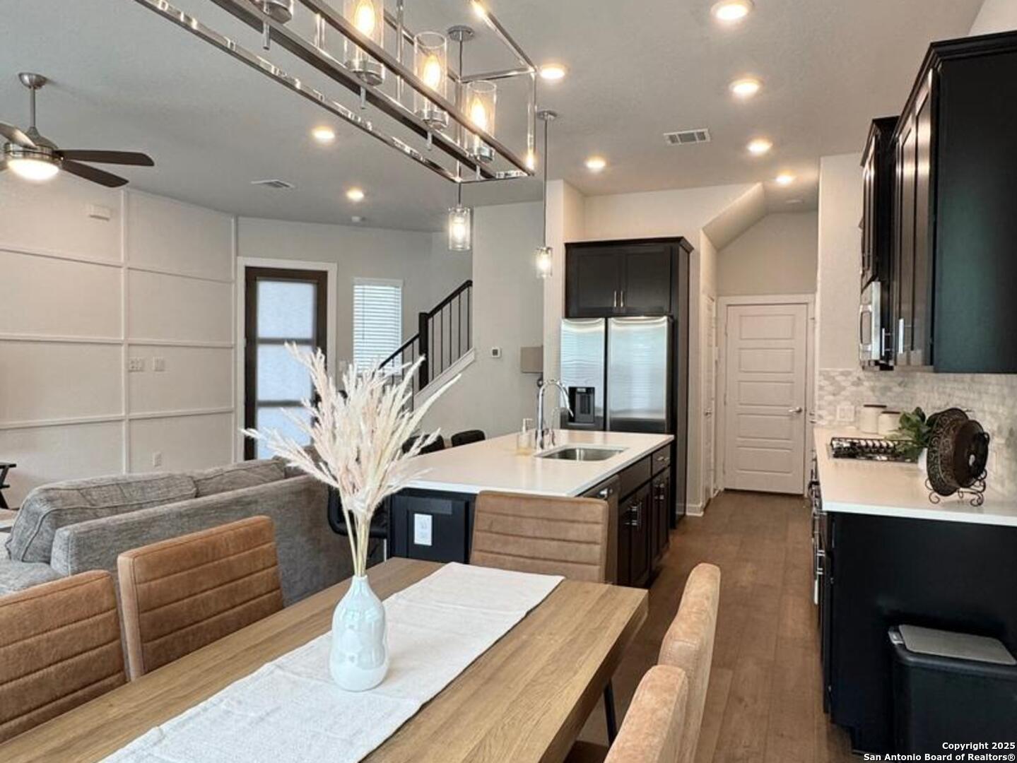 5843 Whitby Road Unit 13 — photo