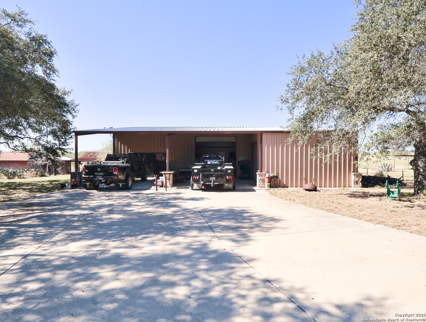 13115 N SH 16 — photo