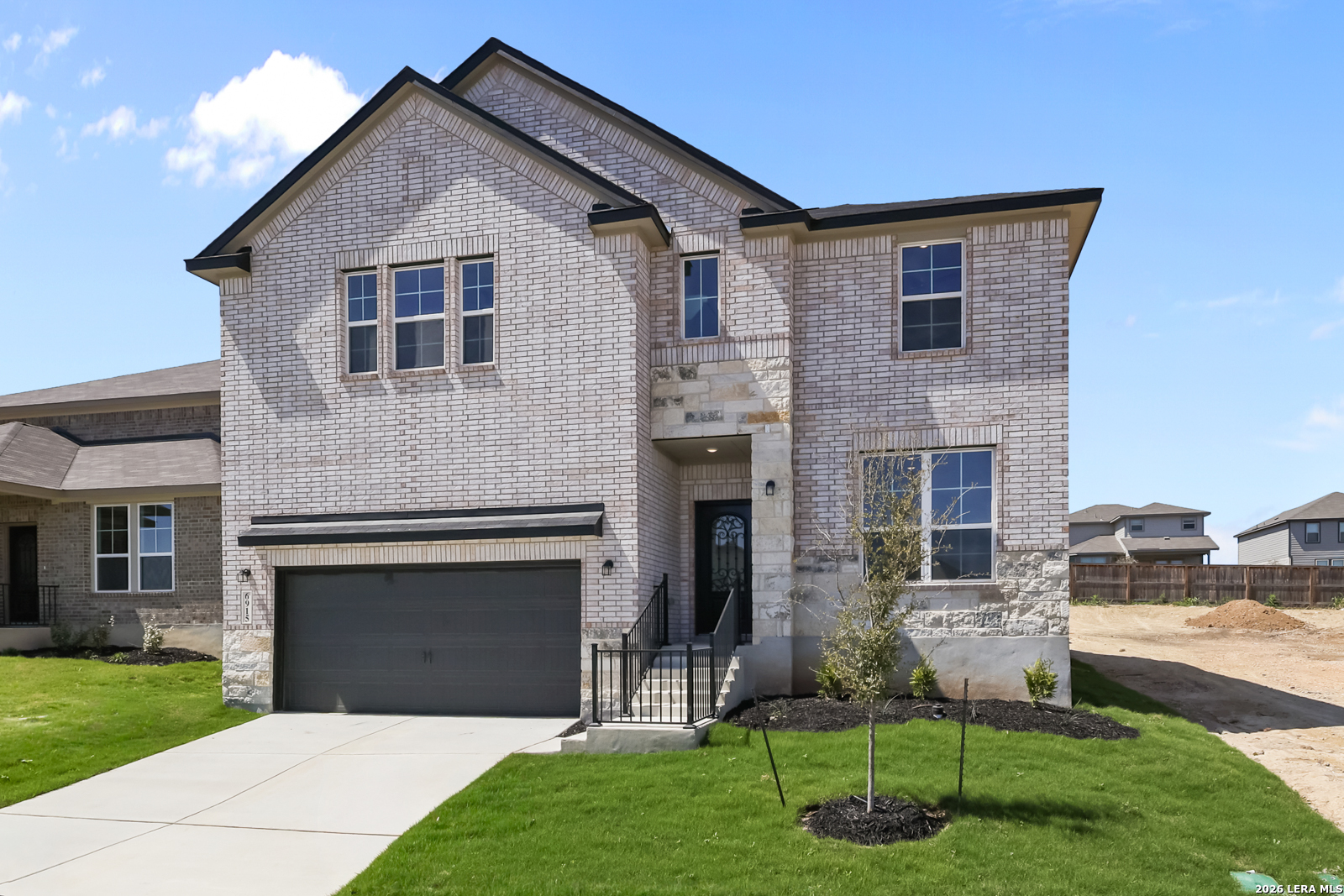 6915 Comanche Cave — photo