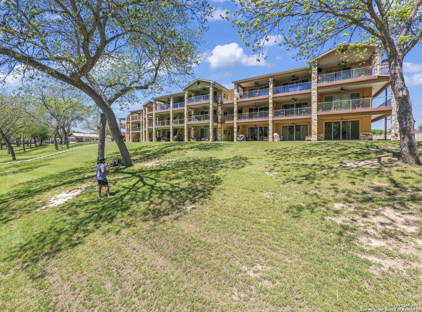 540 River Run 301 — photo