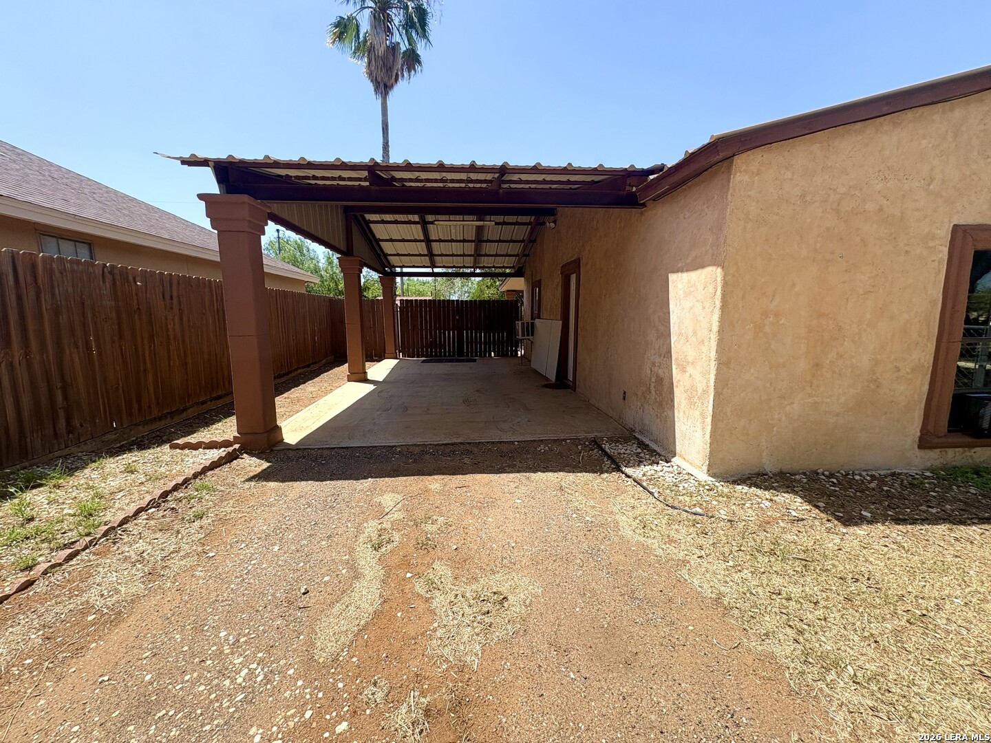 42 Mobile Road, Cotulla, TX 78014 — photo 2