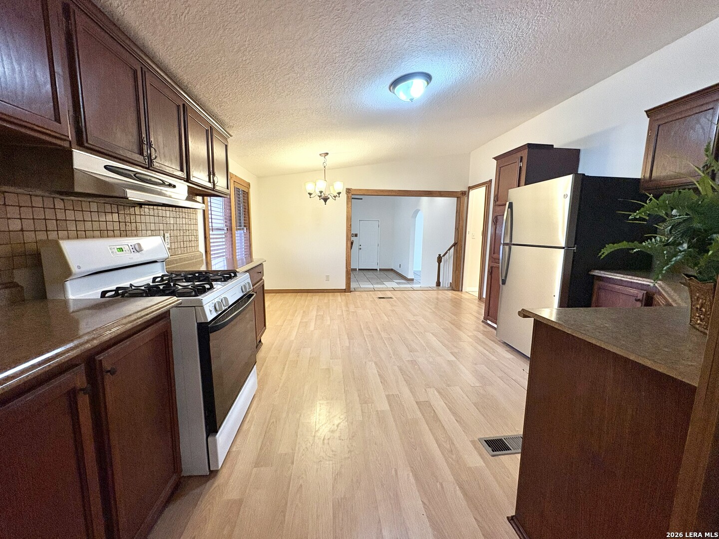 42 Mobile Road, Cotulla, TX 78014 — photo 3