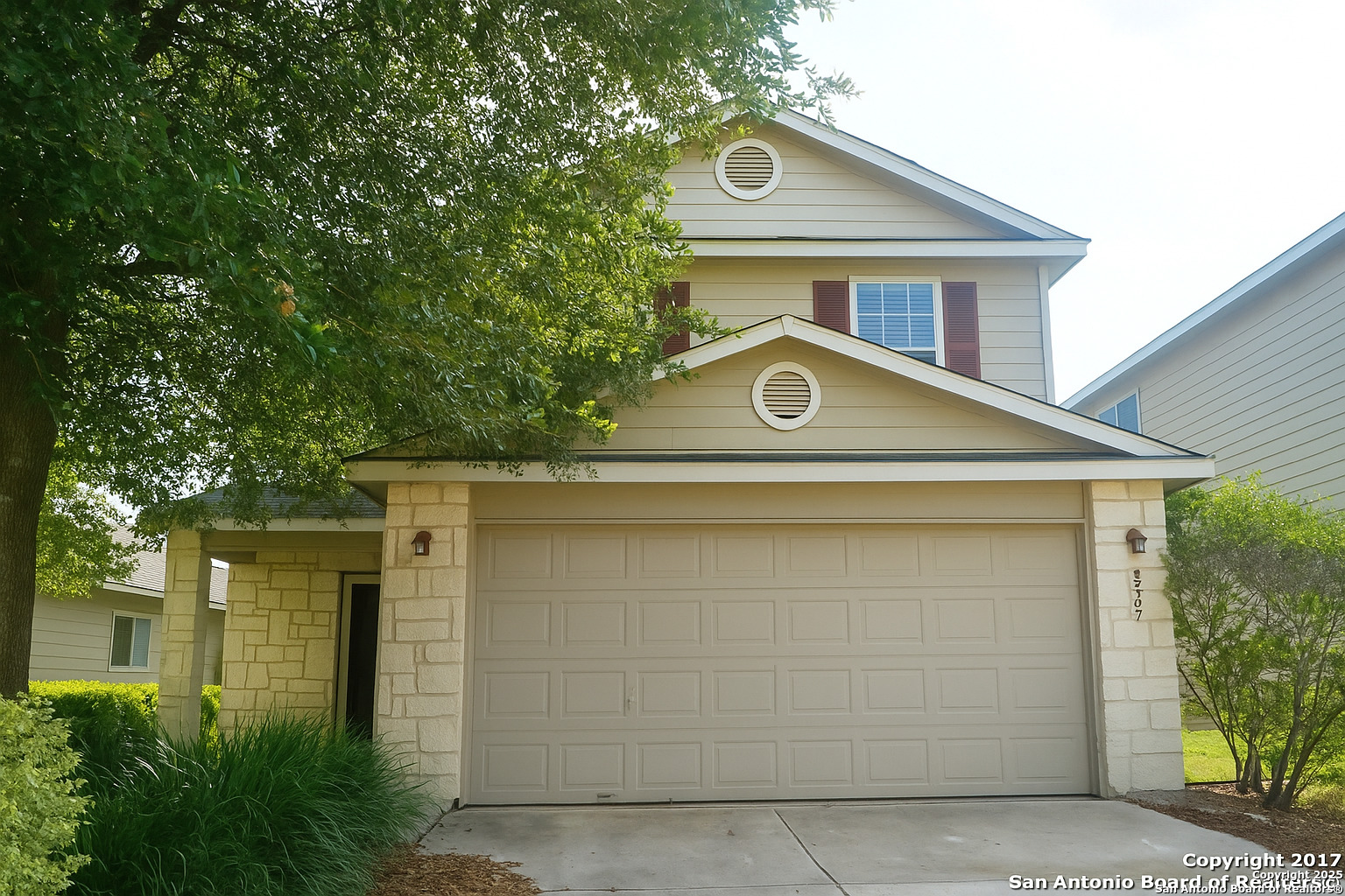 327 Cedron Chase — photo