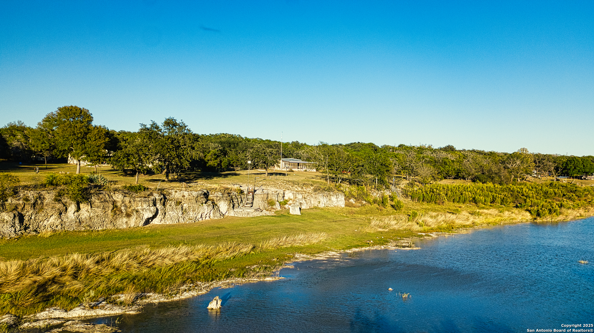 1647 Rio Ranchero, Pipe Creek, TX 78063 — photo 2