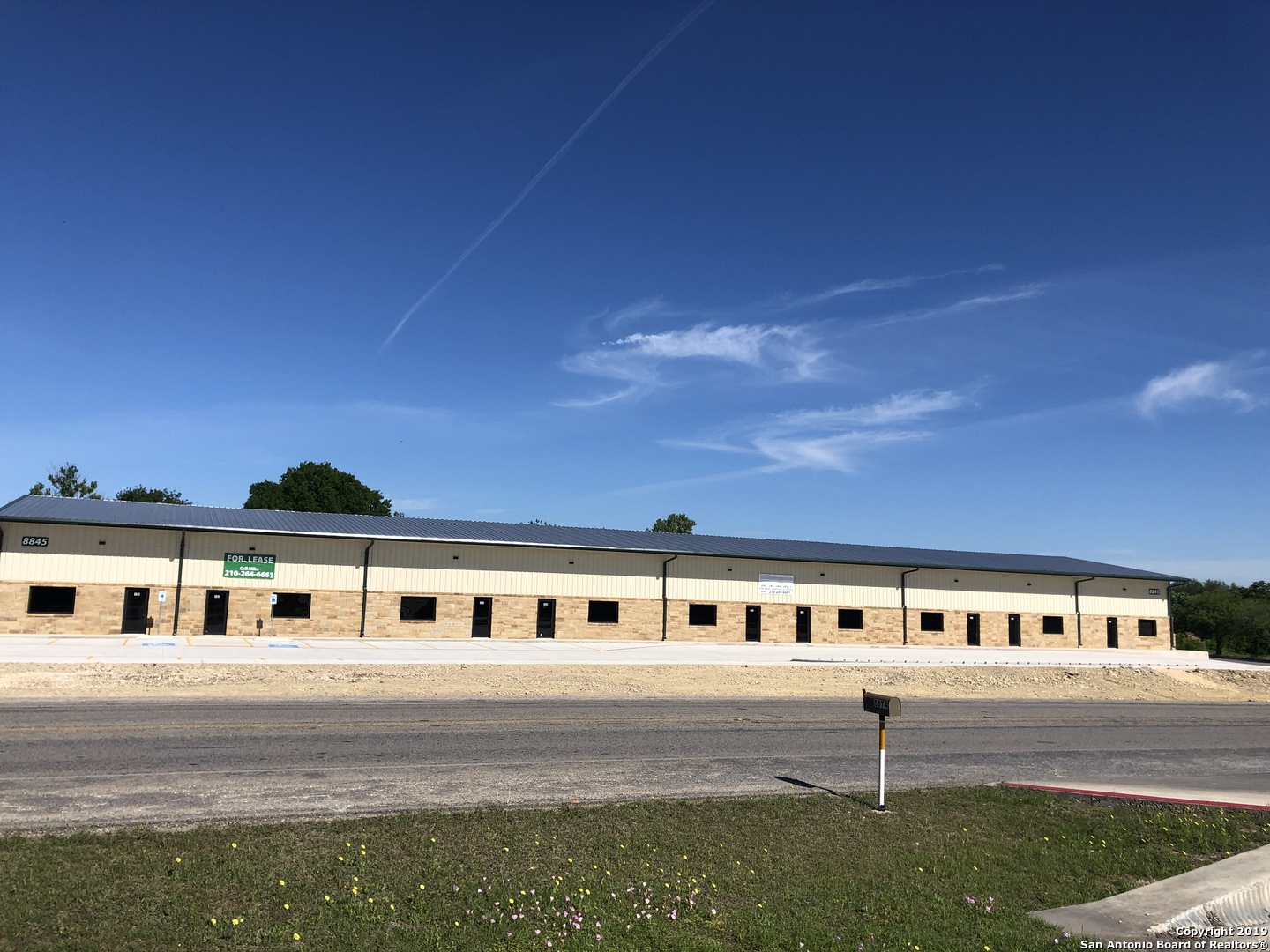 8801 FM 1976 113 — photo