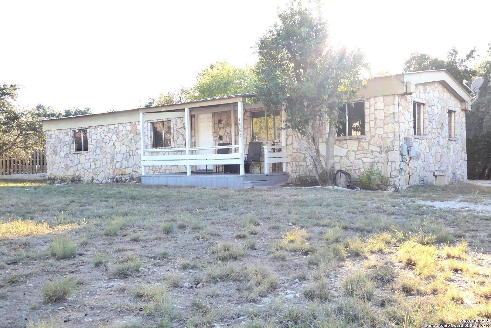1884 Live Oak — photo