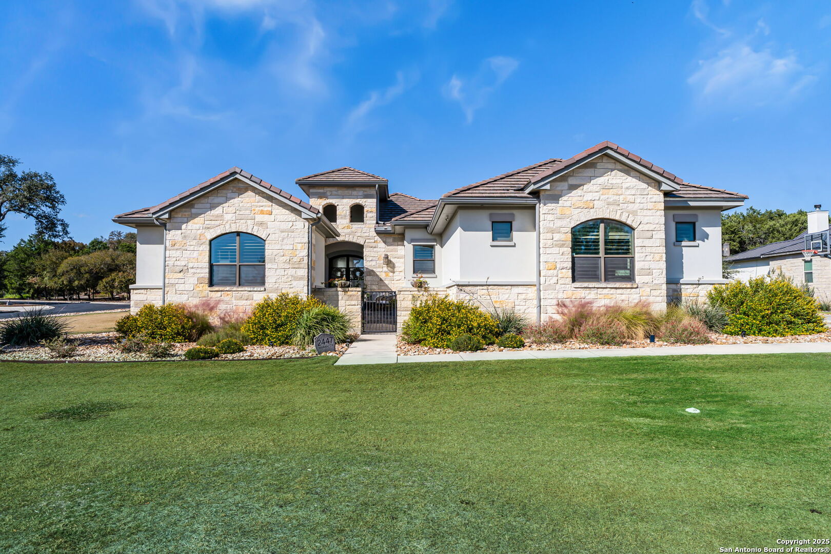 2447 Wallaby Circle — photo