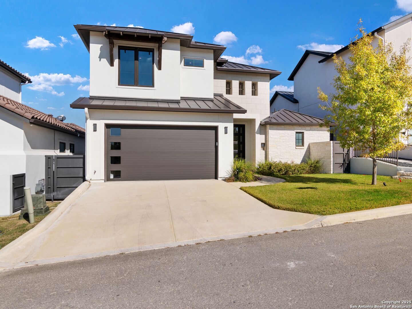 35 Dominion Heights — photo