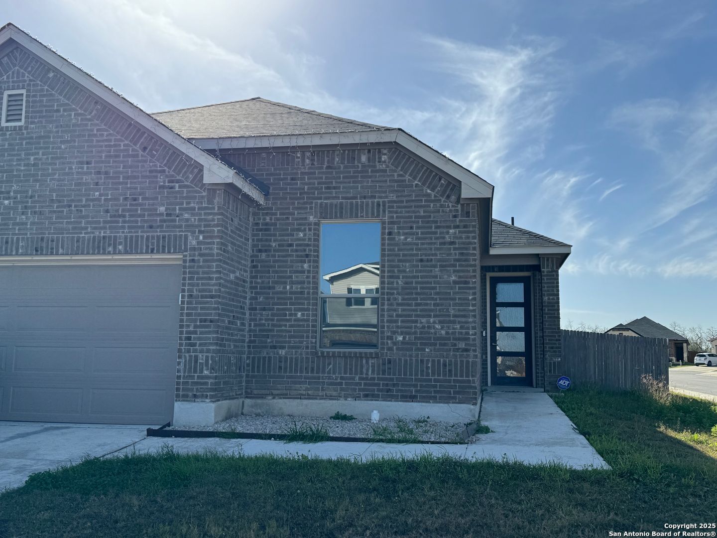 1002 Galapagos — photo