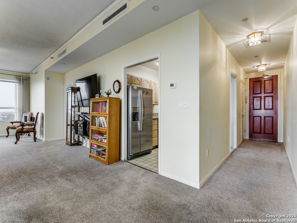 1 Towers Park Lane 1511 — photo