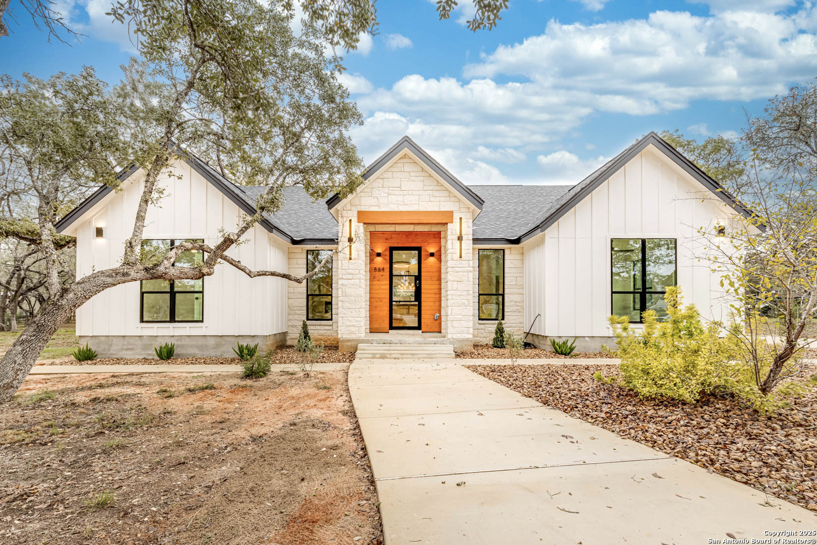 864 Paddy Road — photo