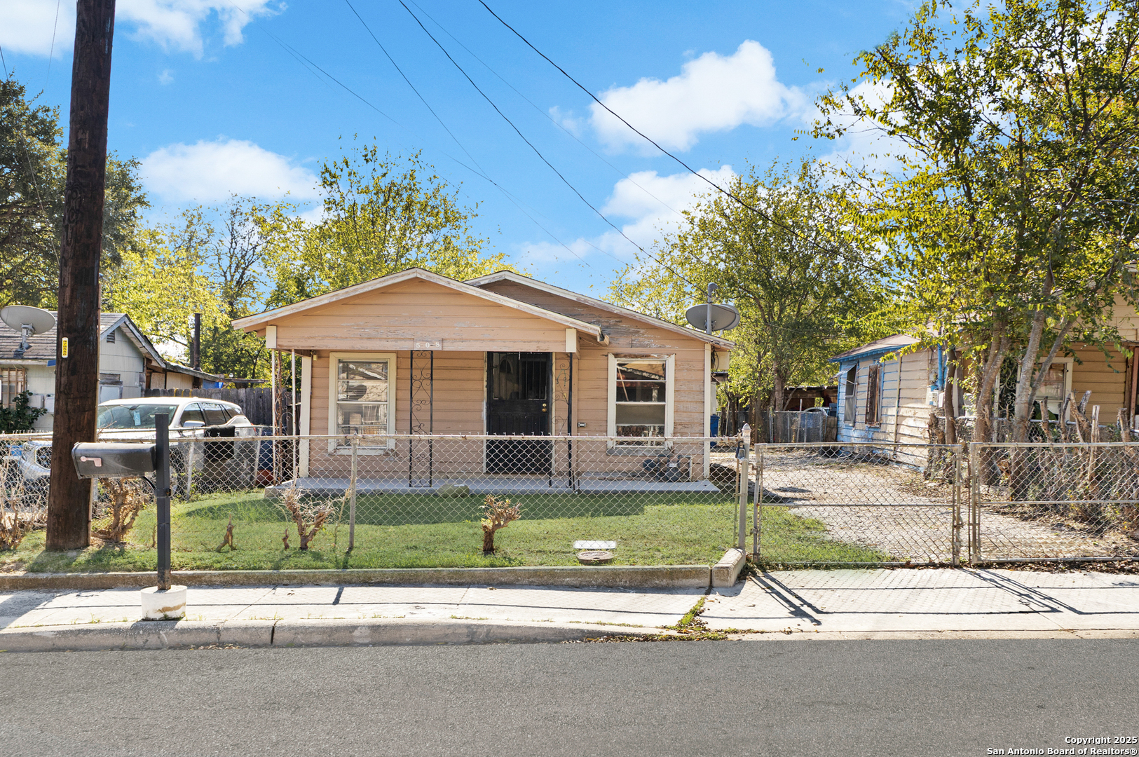 508 E Edmonds Avenue — photo