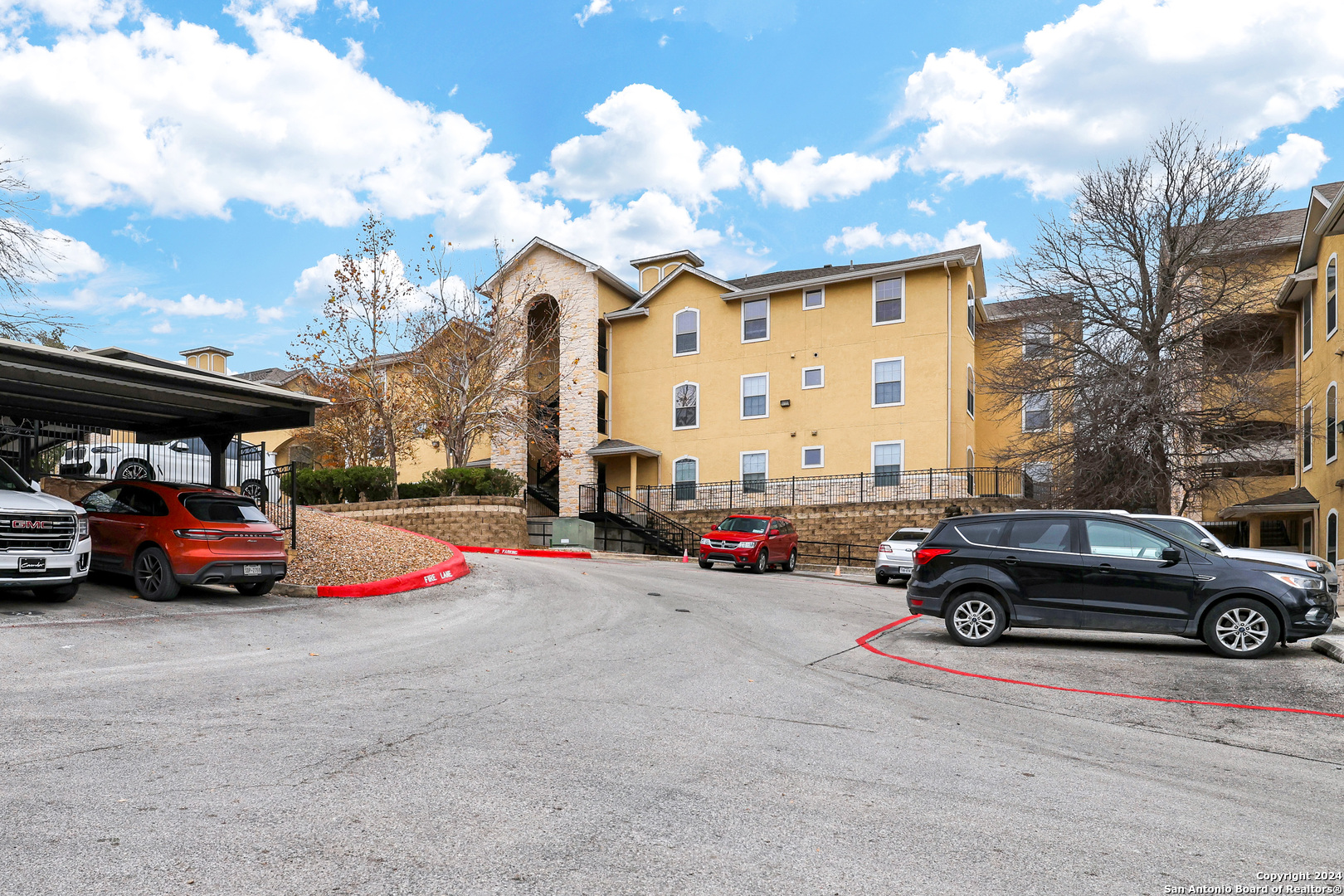 7323 Snowden Road 3108 — photo
