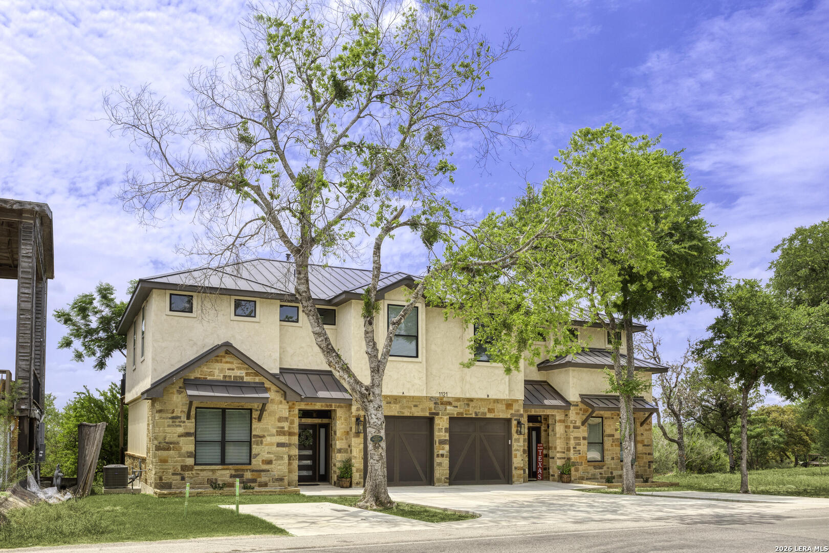 1121 Gruene B — photo