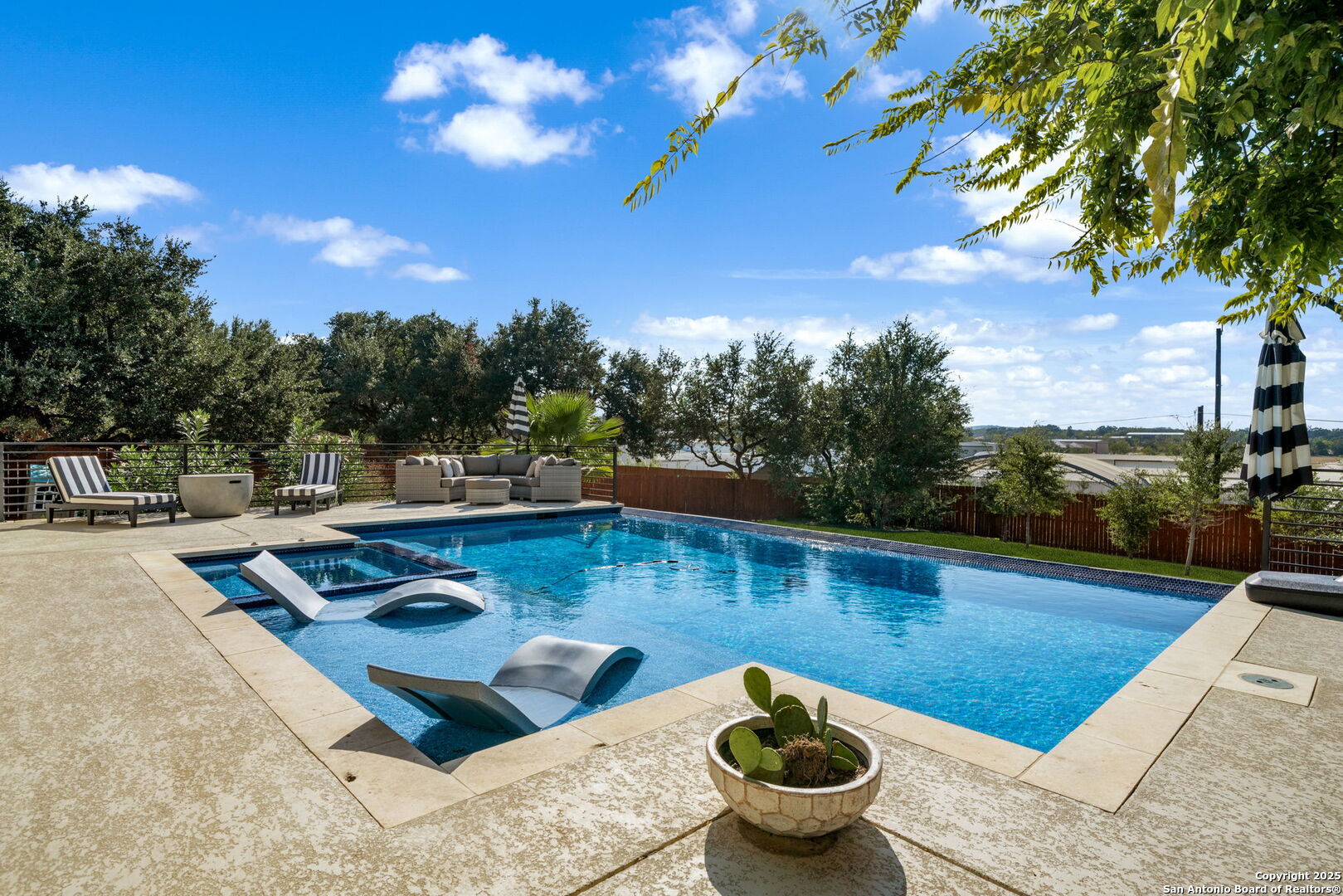 28827 Balcones Crk — photo