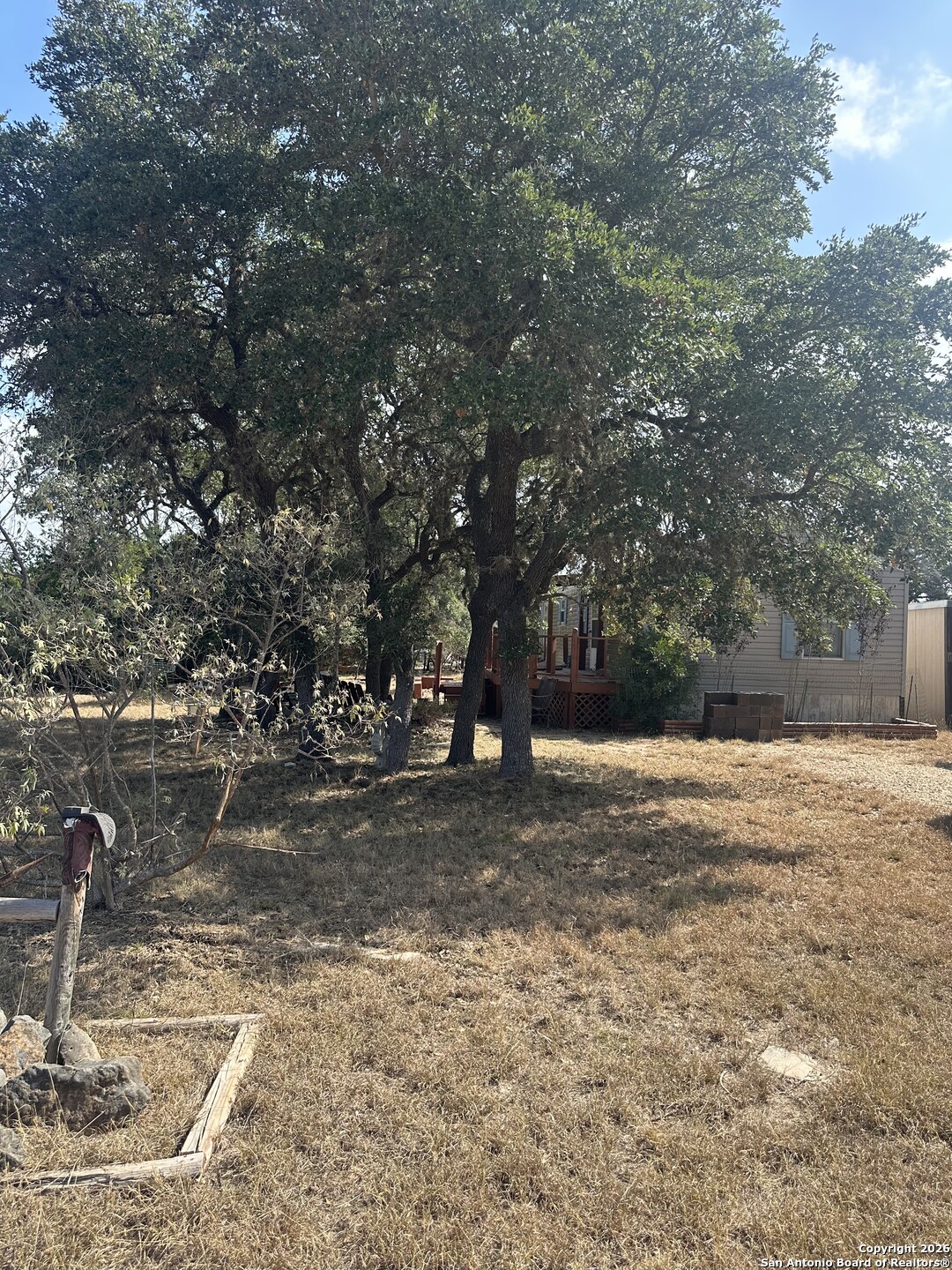 727 Private Road 1516 — photo