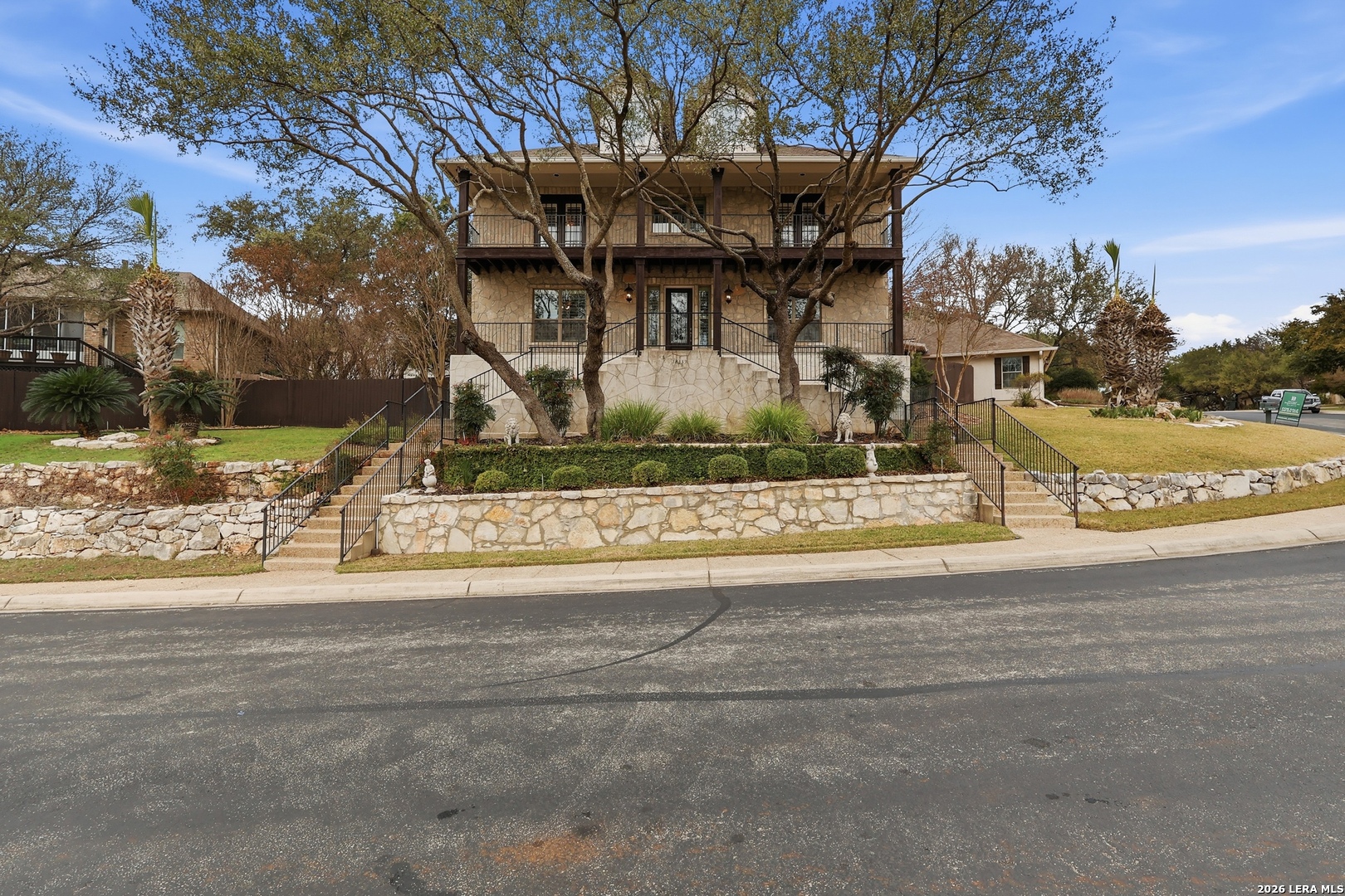18339 Emerald Oaks — photo