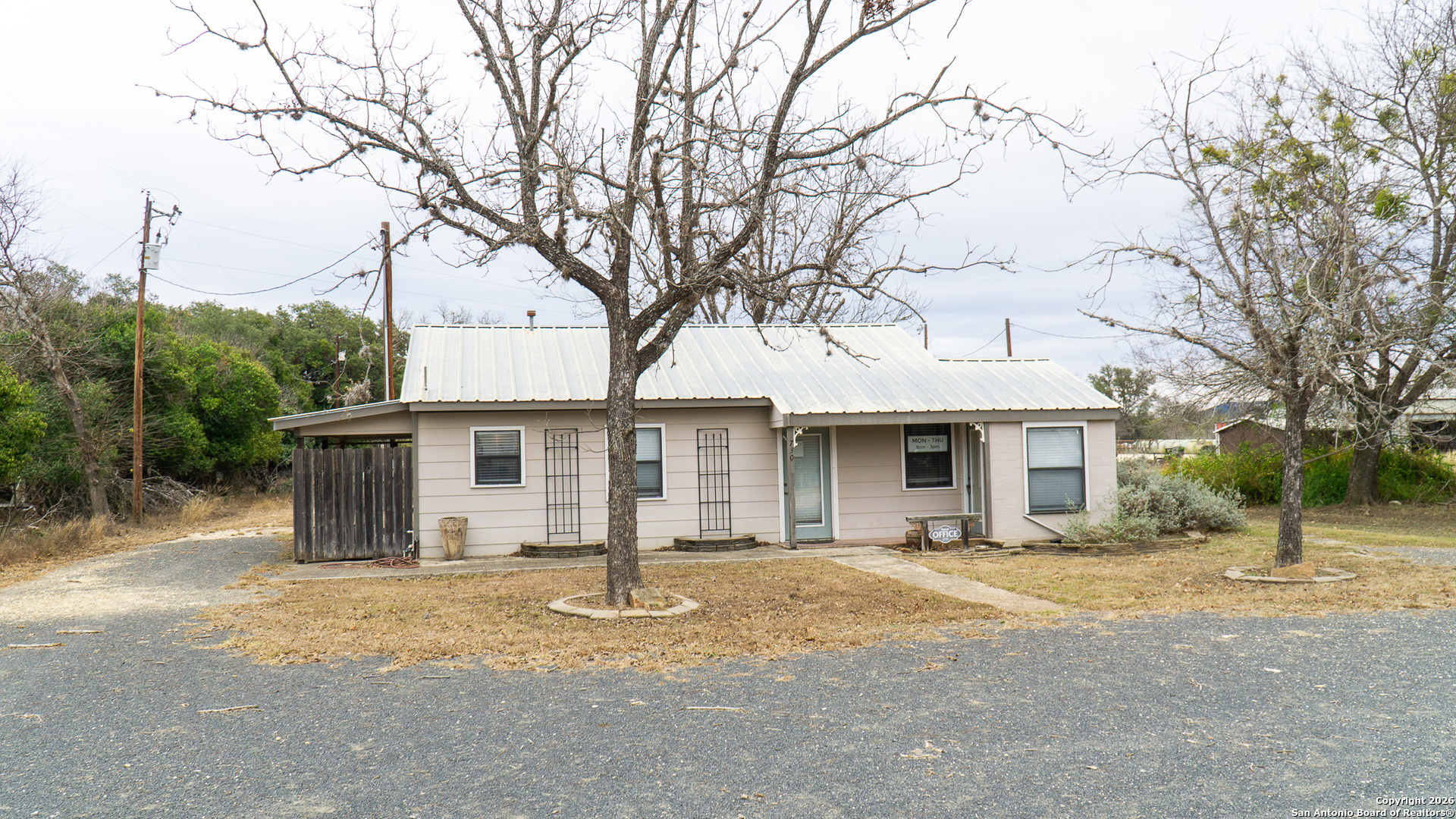 730 N Main, Utopia, TX 78884 — photo 2