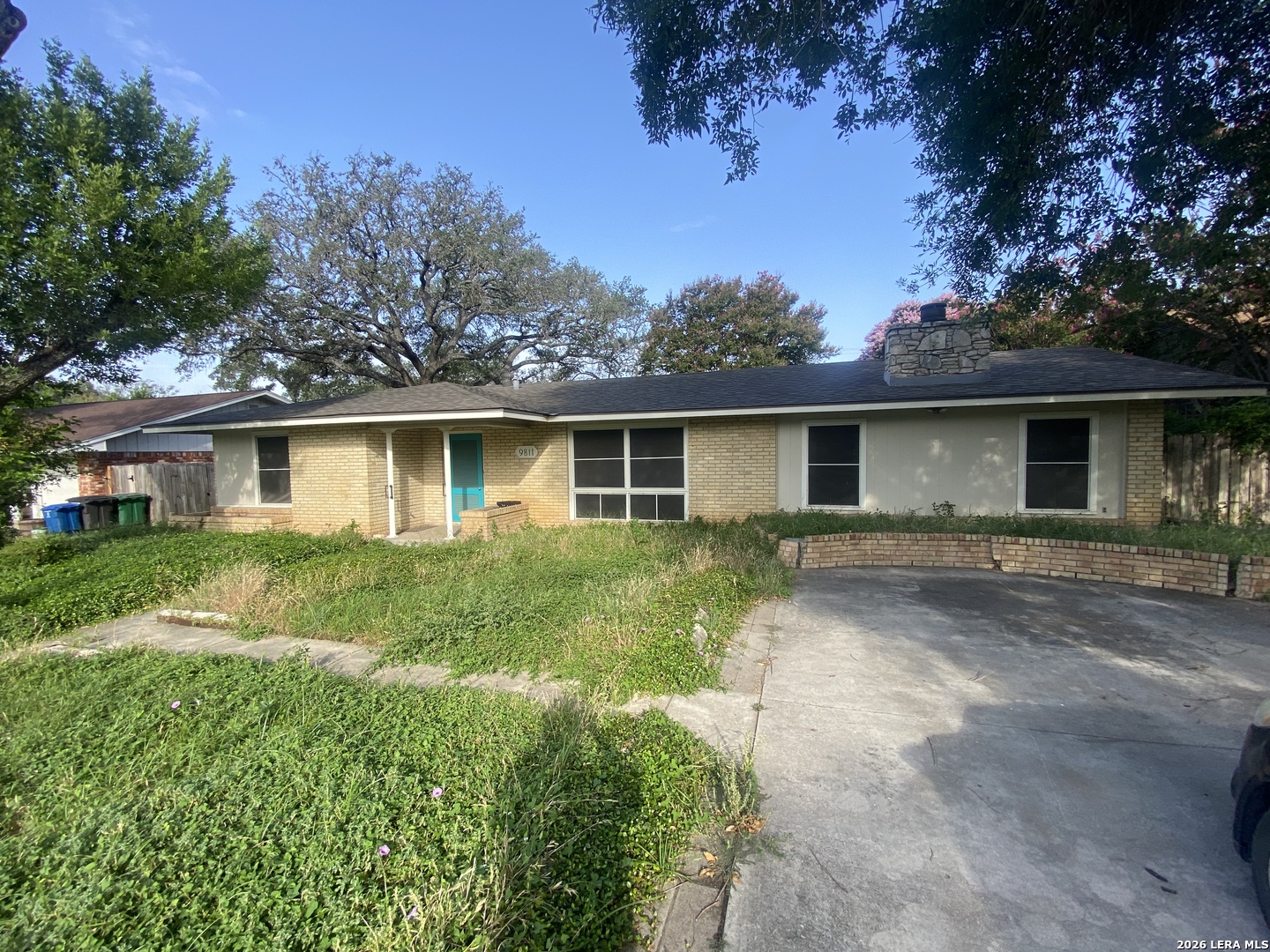 9811 Carolwood Drive — photo