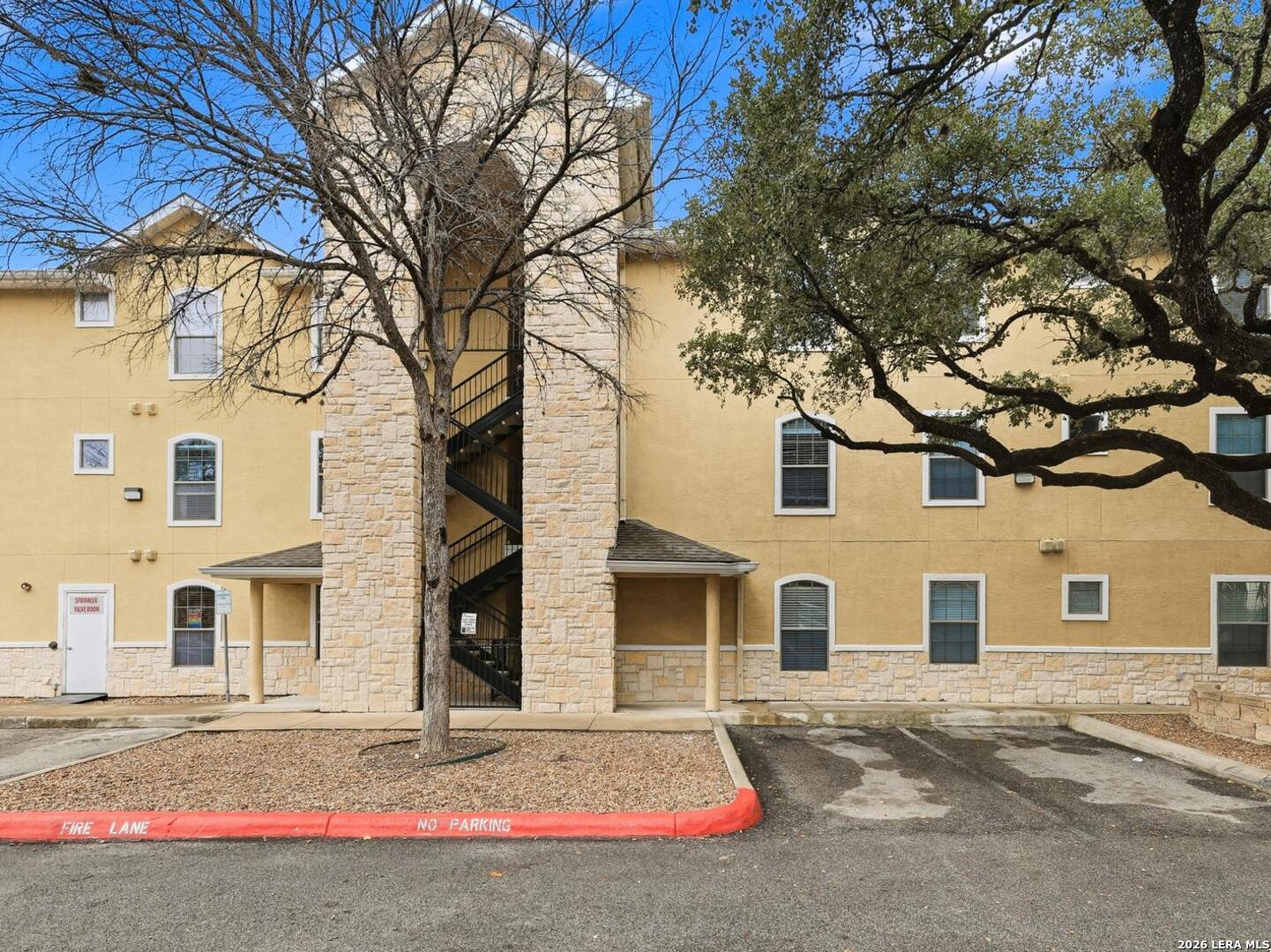 7323 Snowden Road 1304 — photo