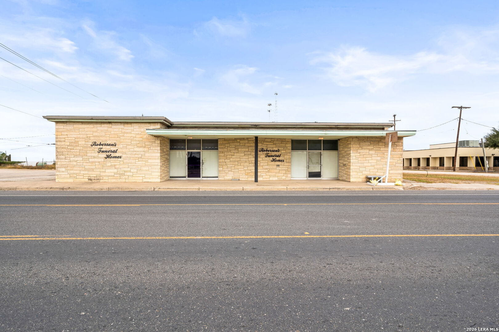 222 Thornton — photo