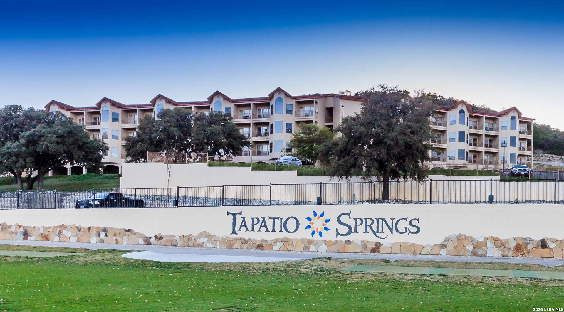 20 Tapatio Dr E 305 — photo