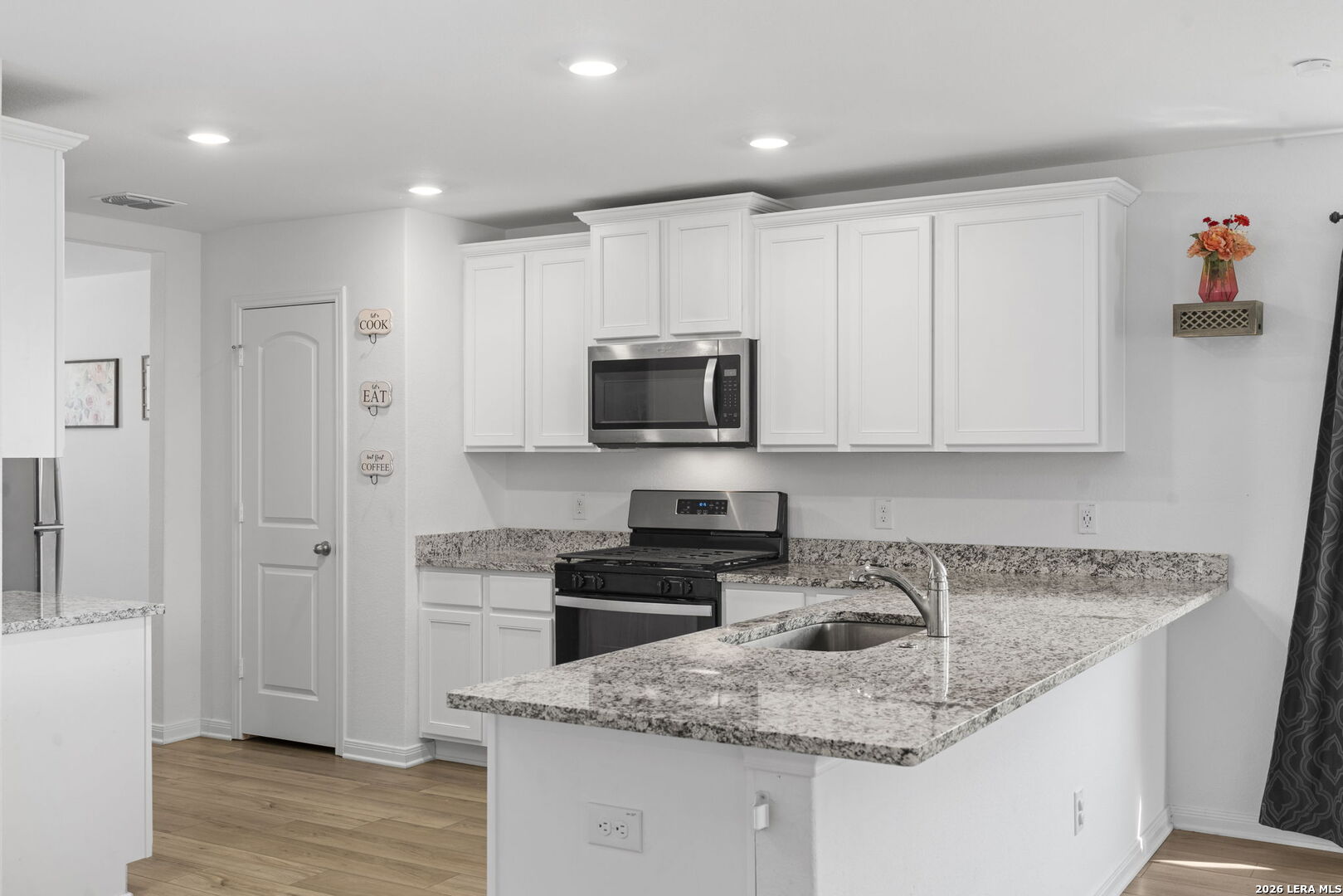 12024 Luckey Villa — photo