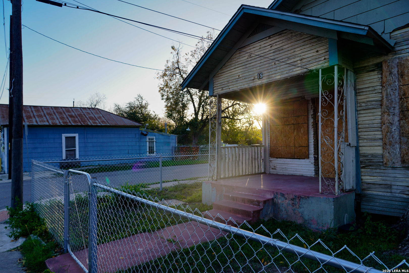 715 S Trinity Street — photo