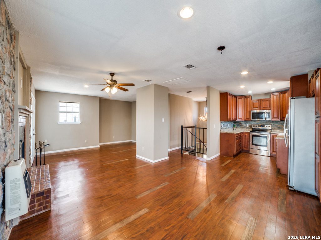 6953 Von Ormy Road, Von Ormy, TX 78073 — photo 3