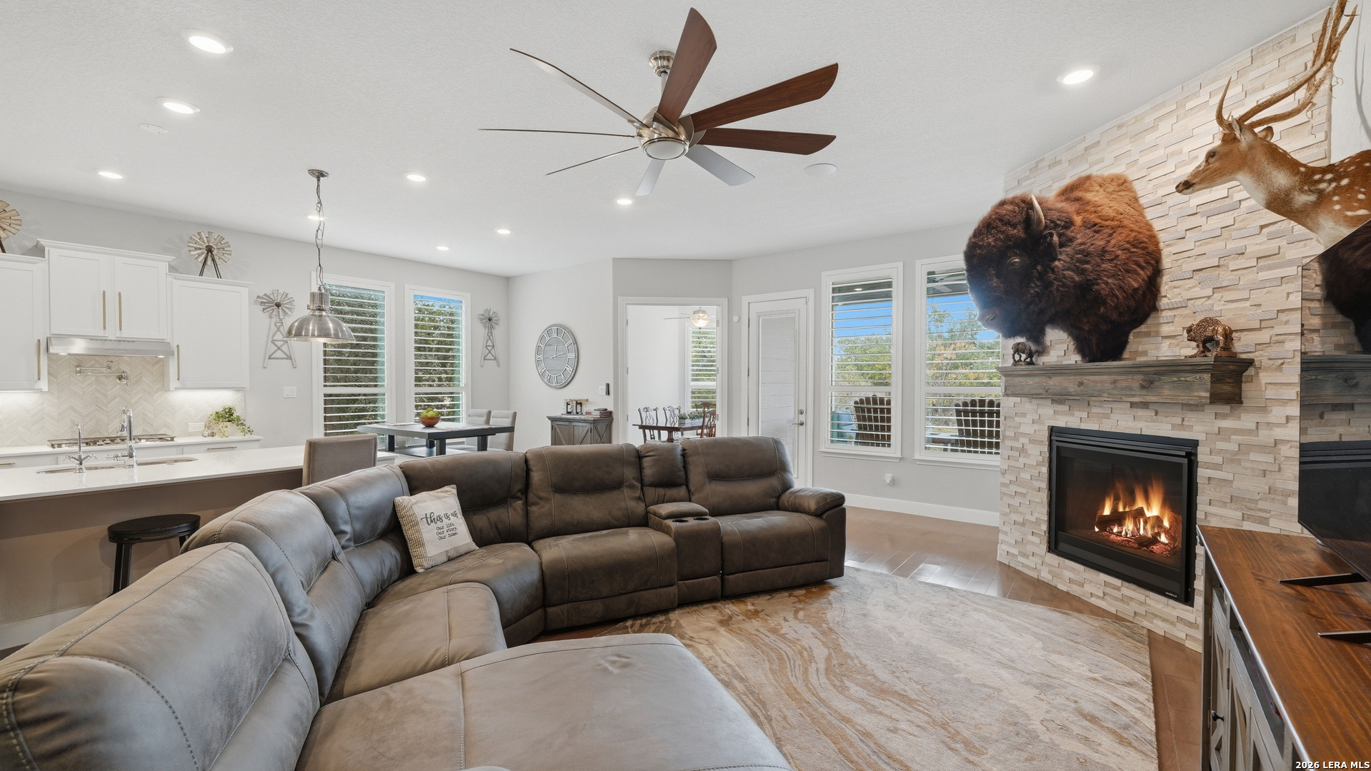 2926 Blenheim — photo