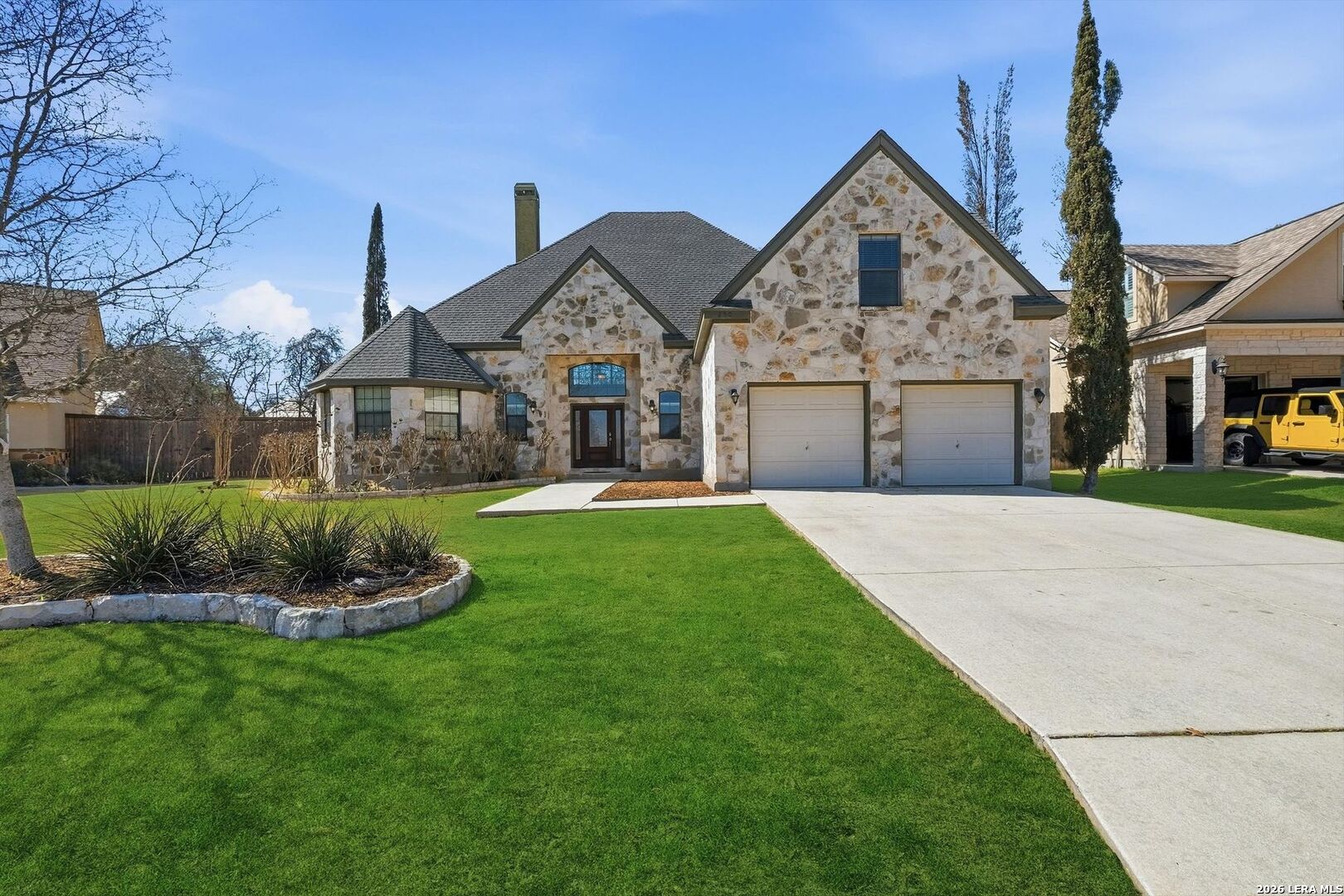 250 English Oaks Circle — photo